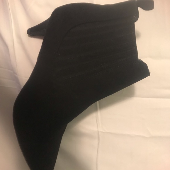 bar III KITTEN heel booties - Picture 5 of 7